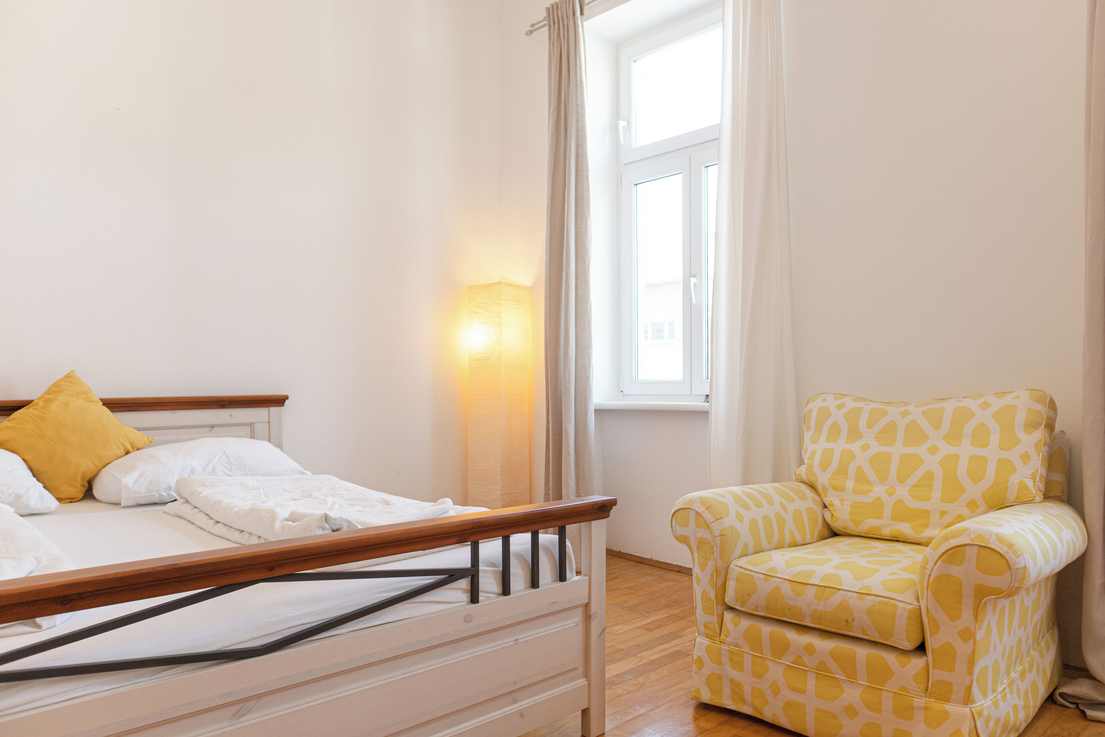 Apartamento básico | Ferros/tábuas de passar roupa, Wi-Fi de cortesia