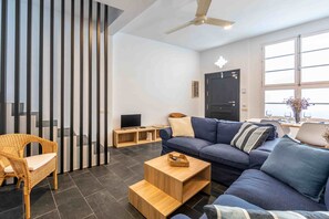 Living area - Renovated House in Tarifa's Historic Center (Tarifa)