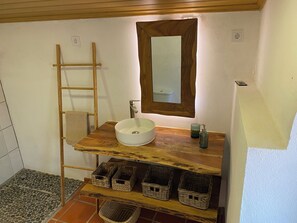 Shower, hair dryer, towels, toilet paper