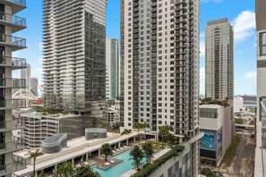 Exterior - Walk to FIFA Fan Fest |  1BR Suite |  Skyline Pool (Miami)