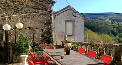 Guest Room âMontagne Noire, Chez 'Pinceau'â â Mountain View, Shared Terrace, Wi-Fi