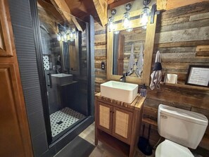 Apartment, Gartenblick | Badezimmer