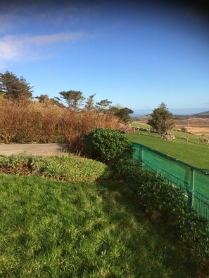 Property grounds - Jerry's Cottage, Dingle Penninsula Wild Atlantic Way and Páirc Nasiúnta na Mara  (Co)