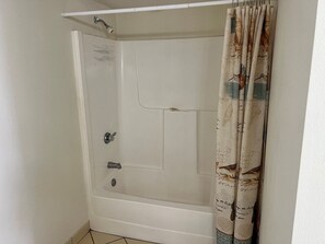 Hair dryer - Siesta Sands 408 (Sarasota)