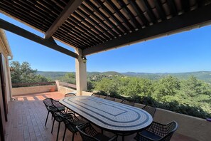 Outdoor dining - Entre Provence et Drôme – pres de Vaison-la-Romaine - 270° view - 4BR 4BA (mollans-sur-ouvèze)