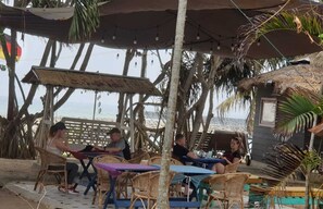 Outdoor dining - Tomorrowland Beach Villas  (Rekawa)