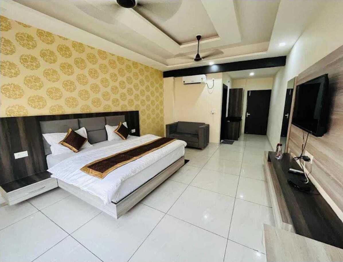 Executive Room | Free WiFi