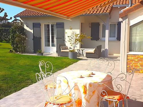 “Agapanthe” Guest Room – Suite with Breakfast Included