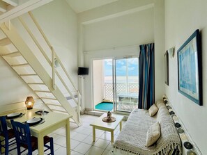 TV - Apartment with sea view - 4 guests (Fouras)