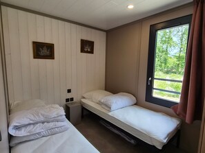 2 bedrooms, free WiFi