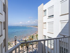 Property grounds - Costa Dorada Apartment in Salou - Beach & Wi-Fi Included (Salou)