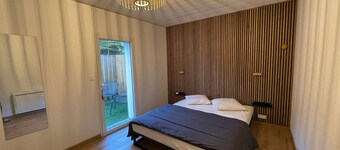 Family Home 700m from Beach, Spa, Pets Allowed