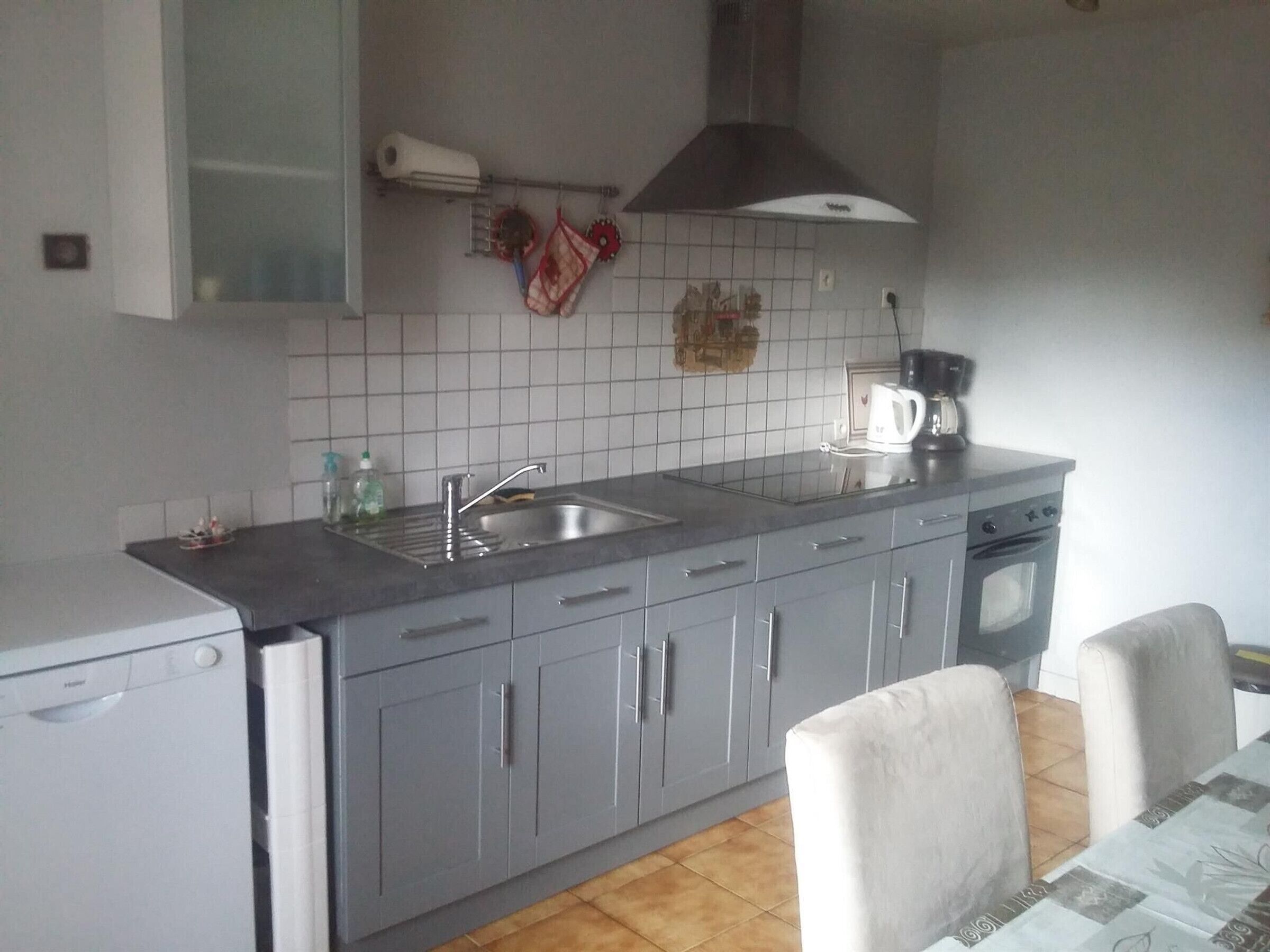 Réfrigérateur, micro-ondes, four, lave-vaisselle