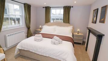 2 bedrooms, individually decorated, individually furnished, free WiFi