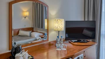 Economy Double Room | In-room safe, blackout drapes, free WiFi