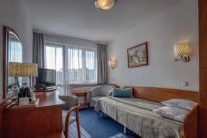 Economy Single Room | Living area - Hotel Unitral SPA (Mielno)