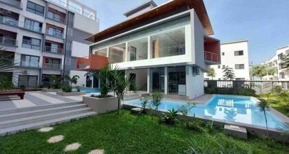 Secured, family friendly Apartment by the beach