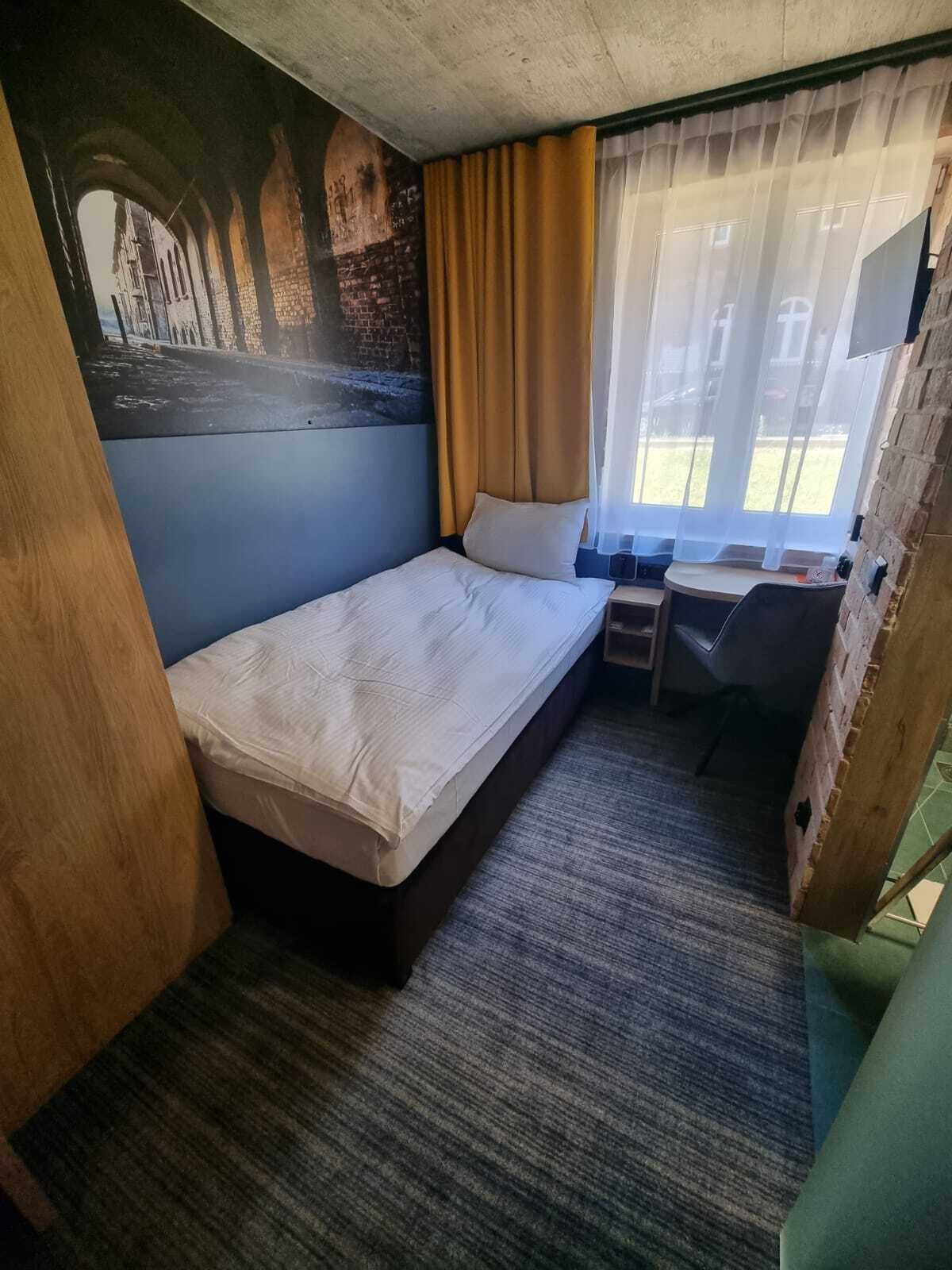 Chambre Simple Confort | Bureau, Wi-Fi gratuit