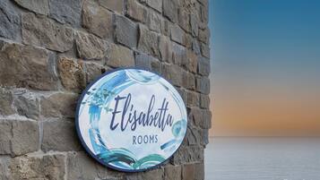 Bagian depan properti