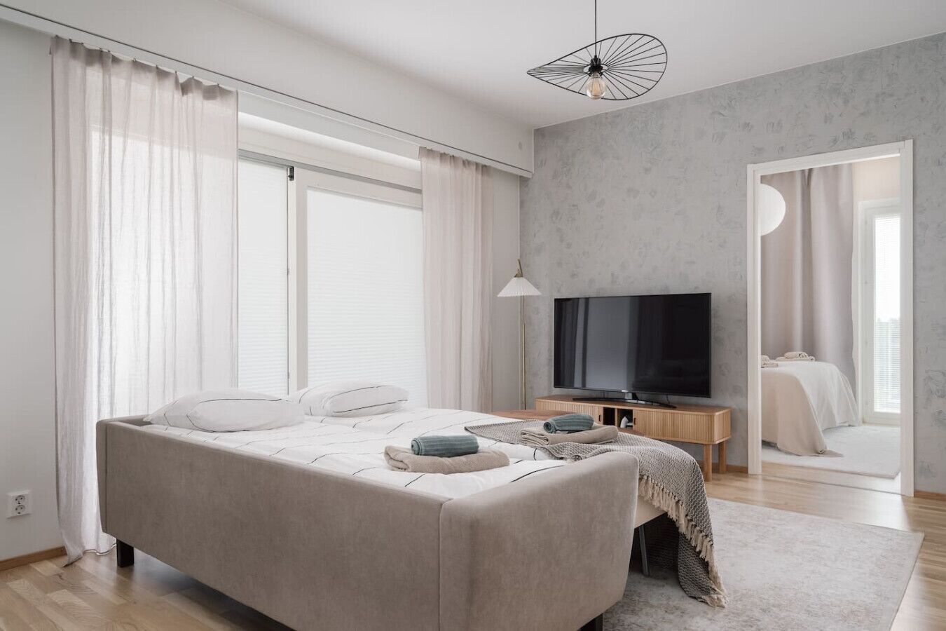 Desk, iron/ironing board, travel crib, free WiFi