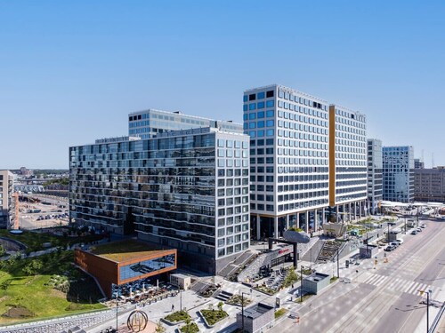 By Tripla & Train Station | King Bed · 55 TV · Gym
