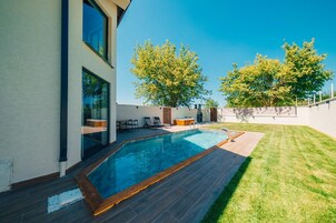 6 piscinas al aire libre