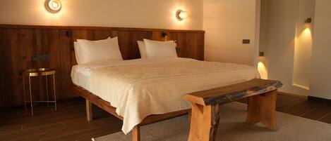 Soundproofing, free WiFi