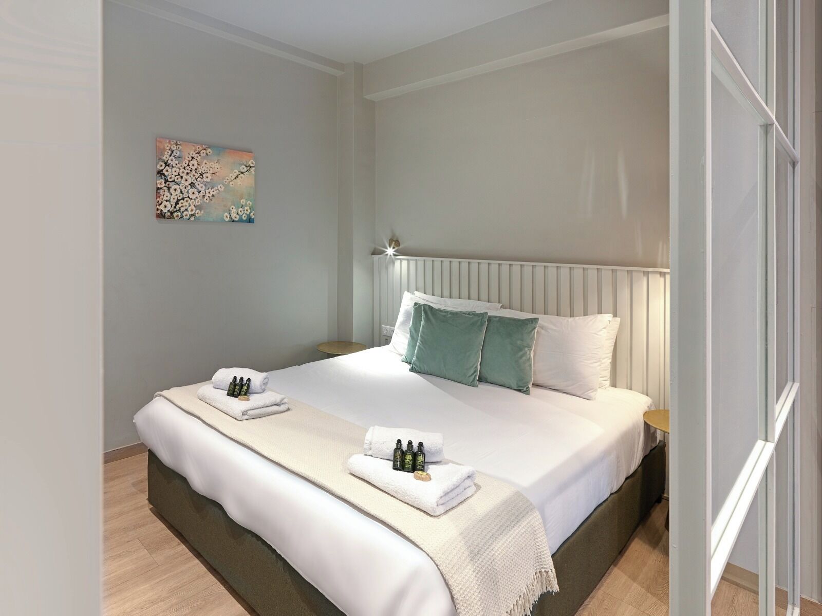 Deluxe Apartment, 1 Bedroom, City View | Desk, laptop workspace, free WiFi