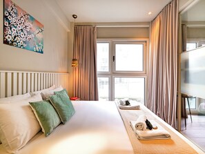 Deluxe Apartment, City View | Desk, laptop workspace, free WiFi - Karitsi Suites (Athens)