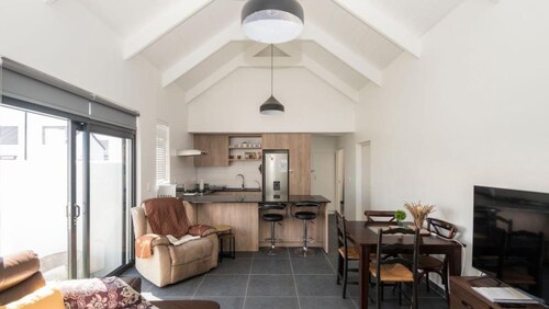 Stylish 2-Bedroom House in Secure Estate | Ideal for Families