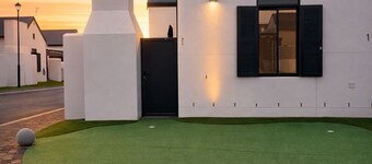 Stylish 2-Bedroom House in Secure Estate | Ideal for Families