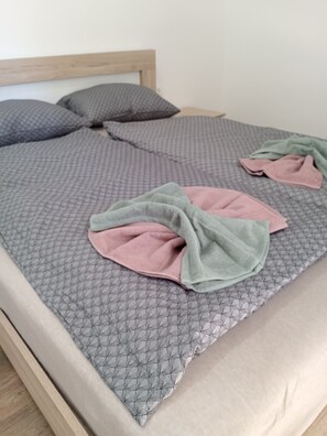 Free WiFi, bed sheets - Martin´s Apartments Dubrava (Dobra Voda)