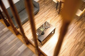 Apartment, 1 Bedroom, Balcony, City View | Ruang tamu