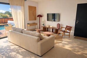 TV - Villa with private pool - Cala Rossa / St Cyprien (Lecci)