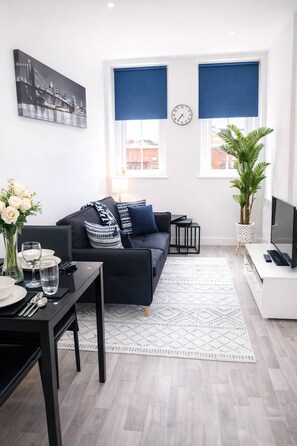 Apartment, 1 Bedroom | Living room - Leicester 1-bed Private Jacuzzi (Leicester)