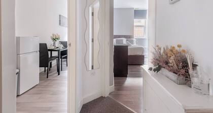 Leicester 1-bed Private Jacuzzi