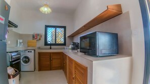 Private kitchen - Floor Apartment, Fully Equipped Kitchen, Private Pool, Nosy Be (Nosy Be)