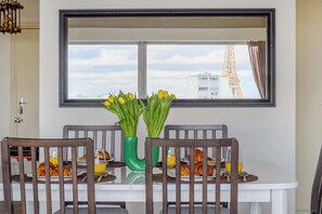 Apartment, City View | Dining - Paris Center Emeriau (Paris)