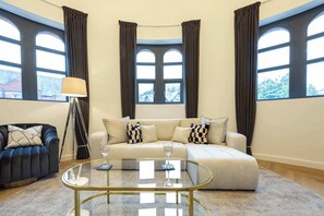 Apartment | 1 bedroom, Internet - Luxury Church Conversion in Hale - Sleeps 4 (Altrincham)