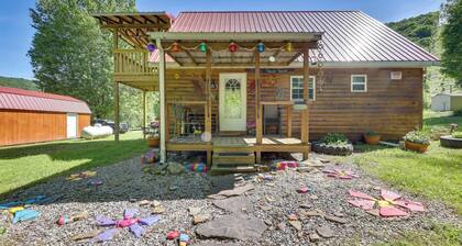 Family Cabin! Close to Greenbrier River & Snowshoe