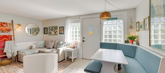 Steps to Dtwn & Bay! Snowbird Escape in Englewood