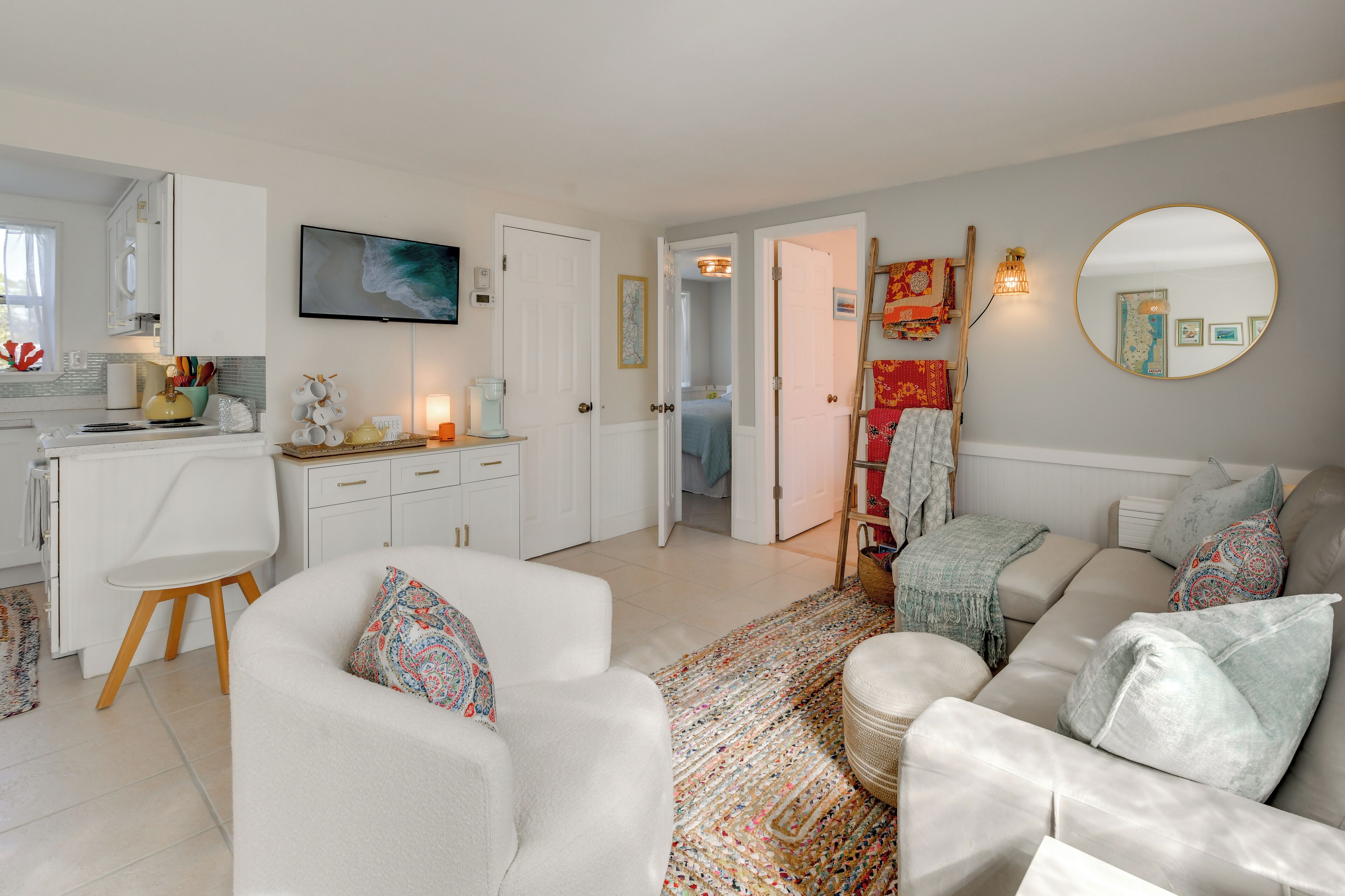 House (2 Bedrooms) | Interior