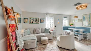 House (2 Bedrooms) | Front of property