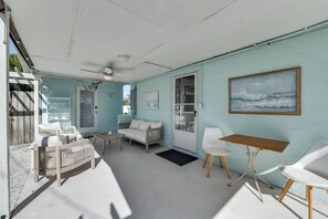House (2 Bedrooms) | Interior - Steps to Dtwn & Bay! Snowbird Escape in Englewood (Englewood)