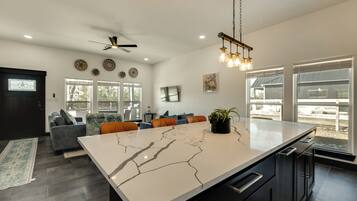 Talo (3 Bedrooms) | Sisätilat