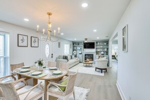 Interior - East Texas Group Getaway! Modern Longview Home (Longview)