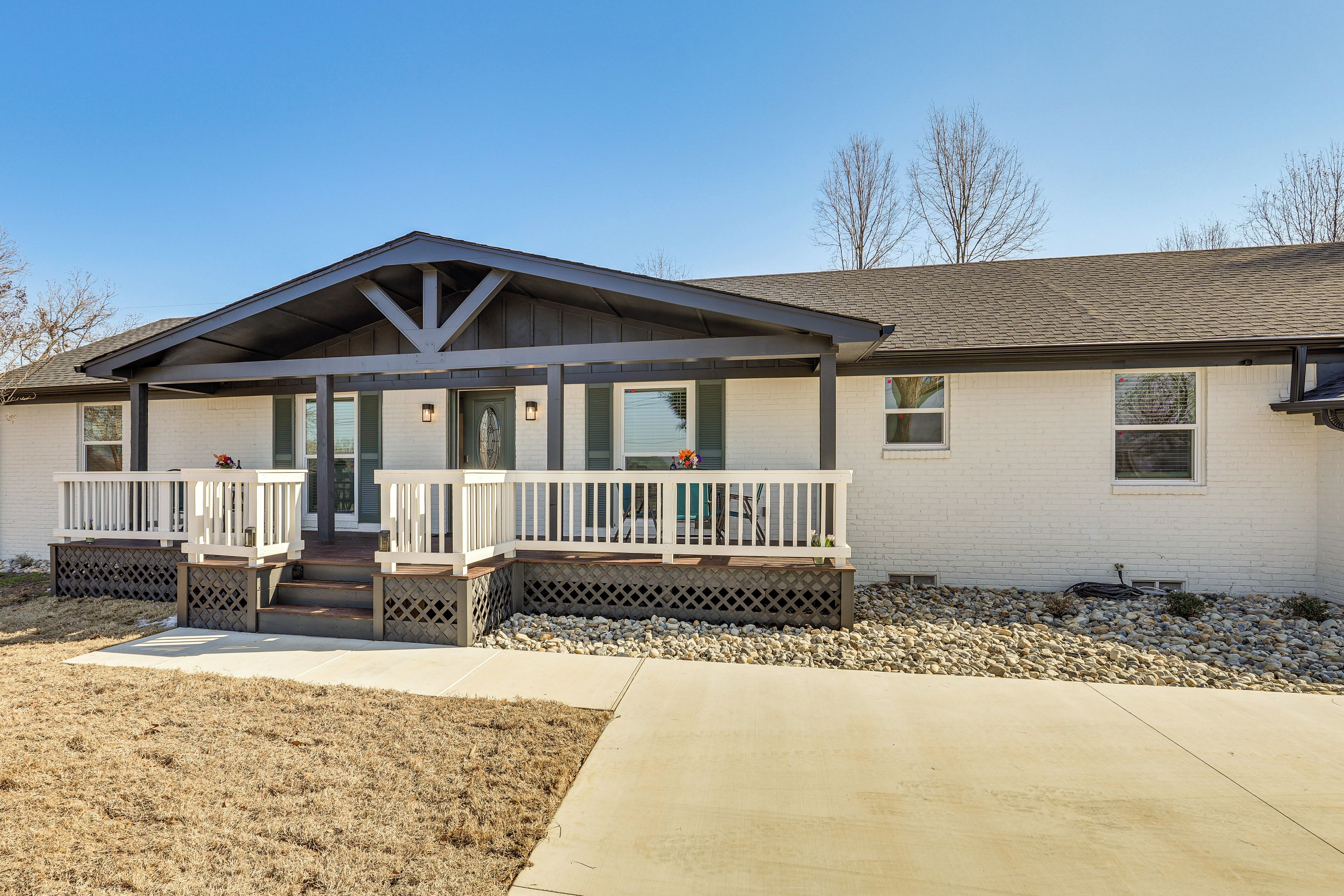 المنشأة من الداخل