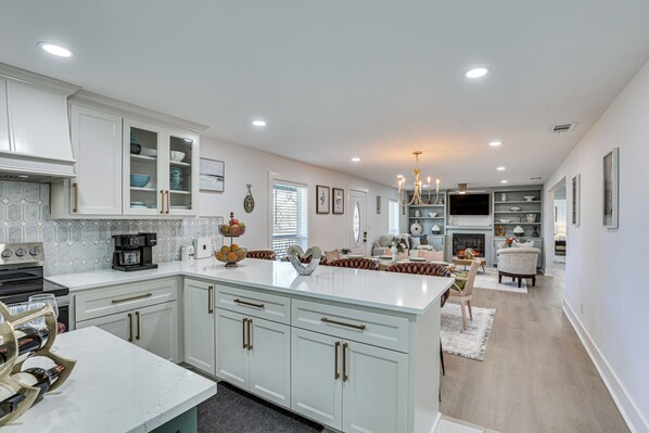 Interior - East Texas Group Getaway! Modern Longview Home (Longview)