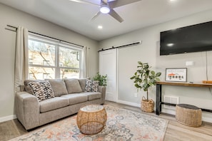 House (1 Bedroom) | Front of property