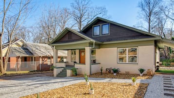 House (1 Bedroom) | Interior